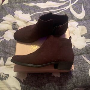 Womens low cut drown booties